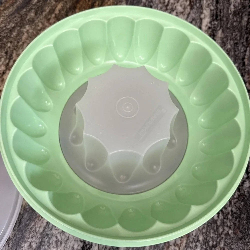 Vintage TUPPERWARE Jadeite Mint Green Jello Mold Ice Ring Jel-n-serve 3 Pc #1202